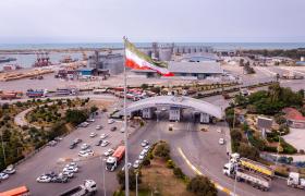 اختلاف ۷۰ رتبه‌ای ایران با امارات در شاخص لجستیکی